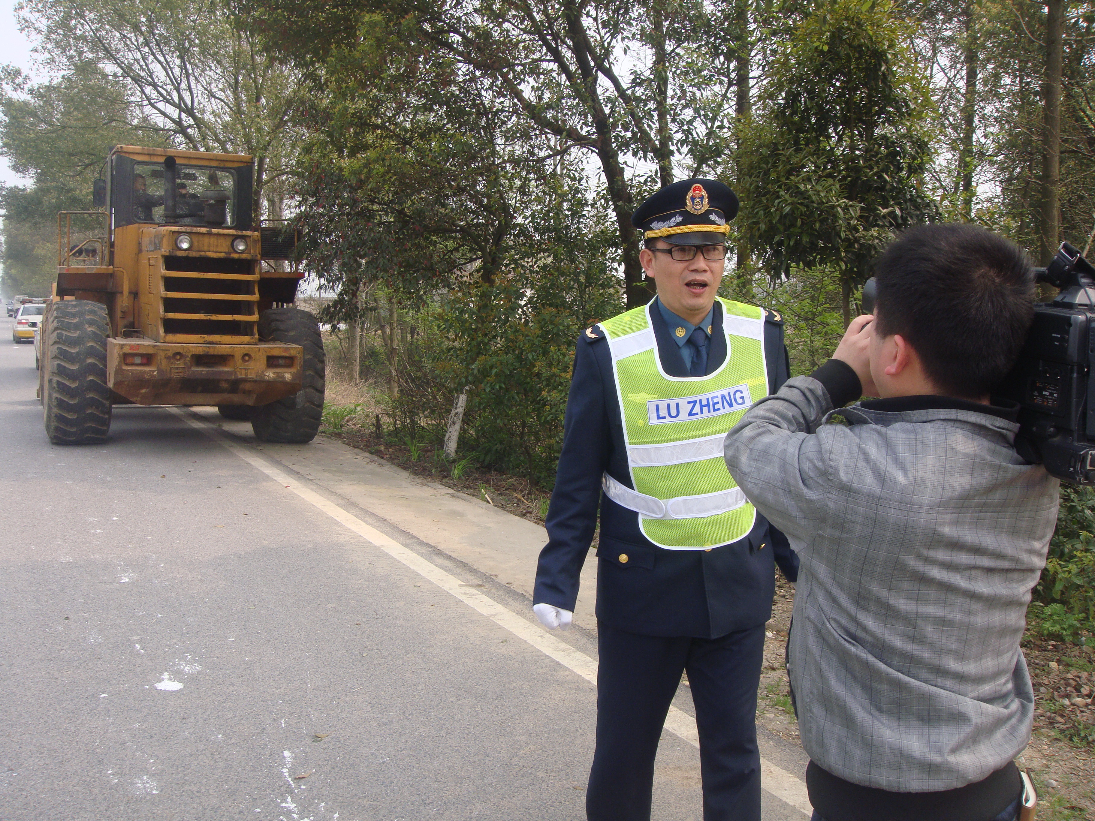 2013.3.22γԭ̨ɷտ.jpg